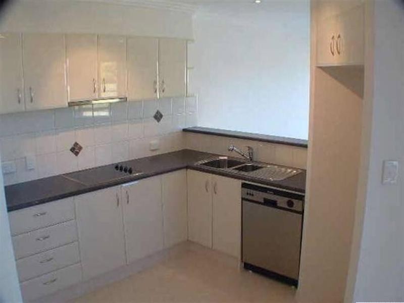 1/47 Gordon Street, Labrador QLD 4215