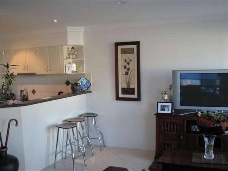 1/47 Gordon Street, Labrador QLD 4215