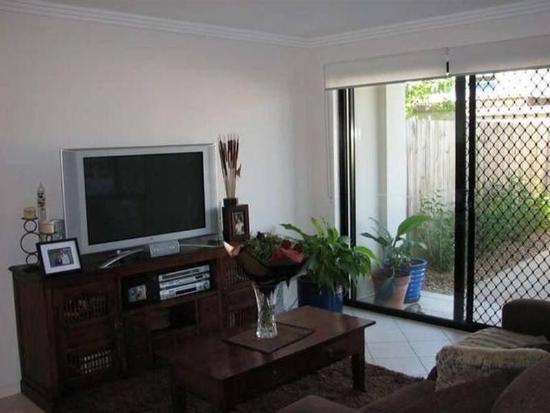 1/47 Gordon Street, Labrador QLD 4215