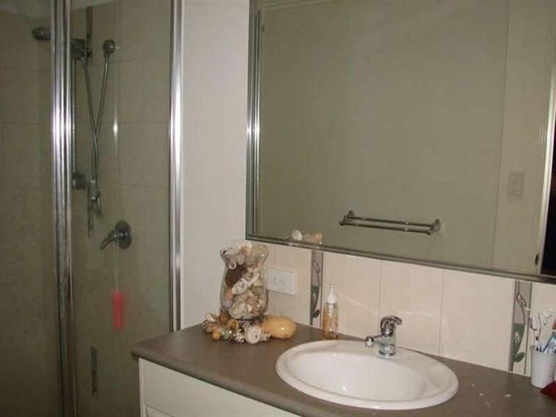 1/47 Gordon Street, Labrador QLD 4215