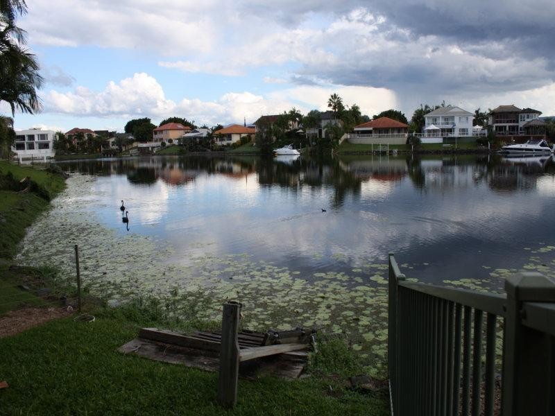 86 Santa Cruz Boulevard, Clear Island Waters QLD 4226