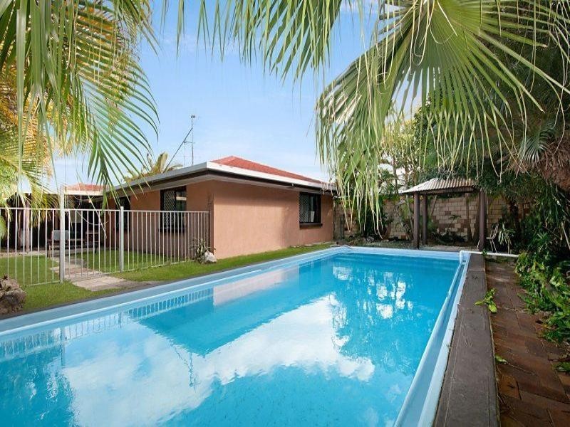 31 Allawah Street, Sorrento QLD 4217