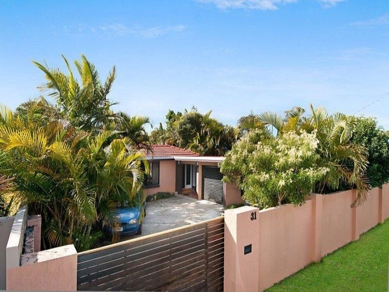 31 Allawah Street, Sorrento QLD 4217