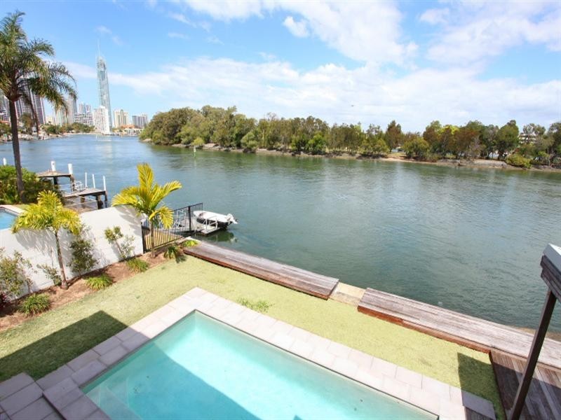 225 Stanhill Drive, Surfers Paradise QLD 4217