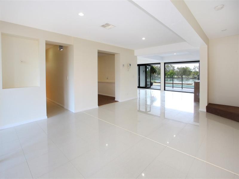 225 Stanhill Drive, Surfers Paradise QLD 4217