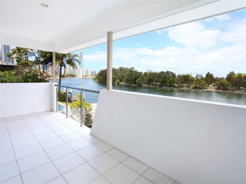 225 Stanhill Drive, Surfers Paradise QLD 4217