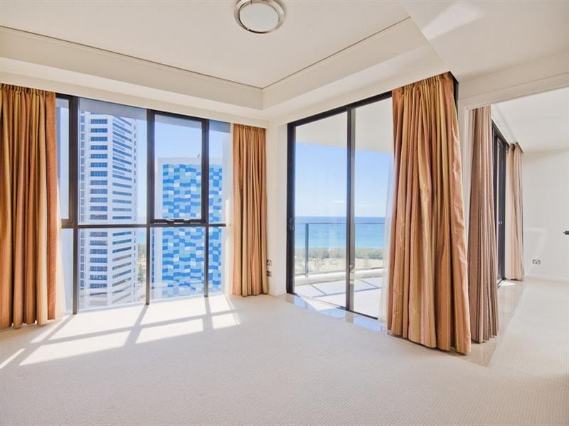 2005 “Sierra Grand”, 22 Surf Parade, Broadbeach QLD 4218
