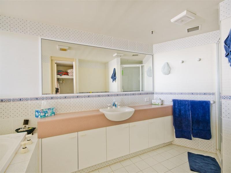 68 ‘Belle Maison’, 129 Surf Parade, Broadbeach QLD 4218