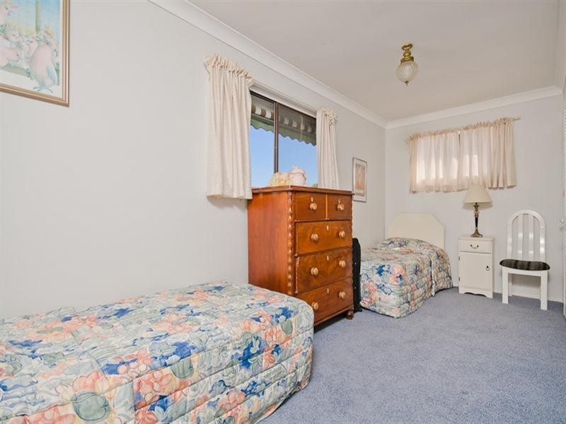 35 Bermuda Street, Broadbeach Waters QLD 4218