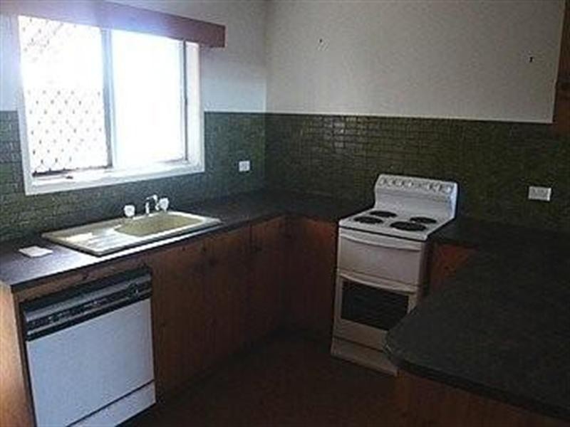 3/2A Twenty First Avenue, Palm Beach QLD 4221