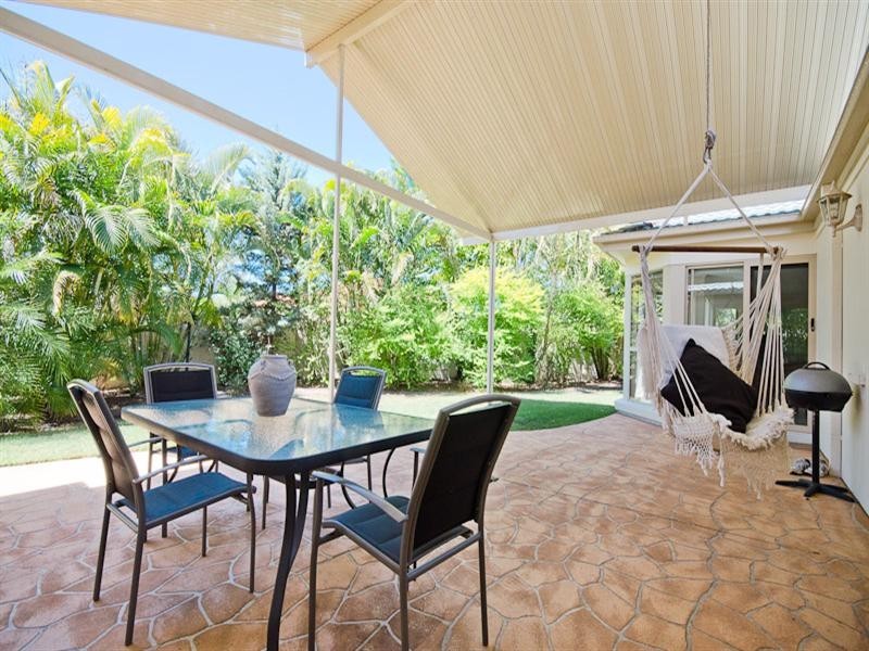 26 Maltravers Drive, Arundel QLD 4214