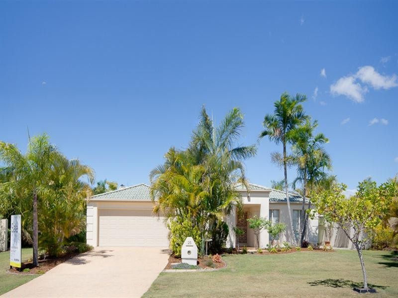 26 Maltravers Drive, Arundel QLD 4214