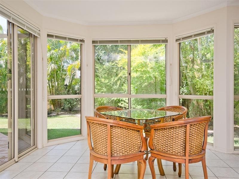 26 Maltravers Drive, Arundel QLD 4214