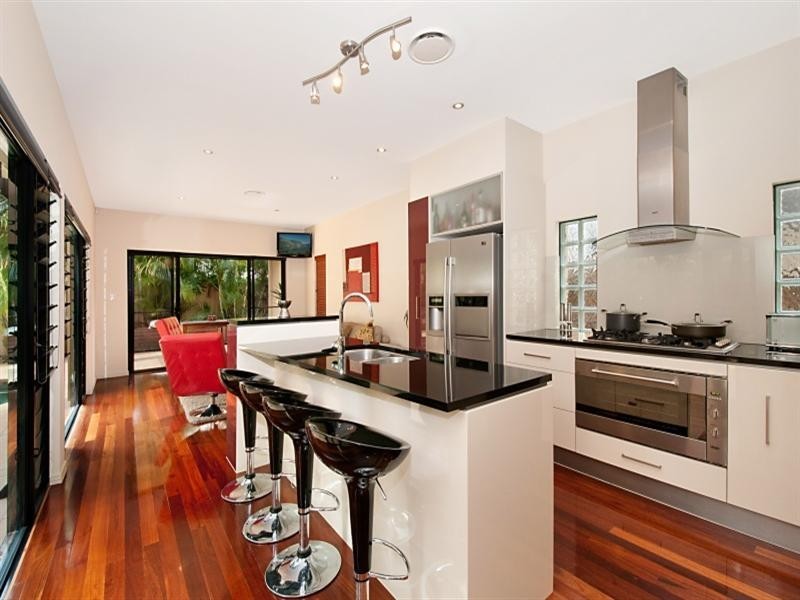 69 Nobby Parade, Miami QLD 4220