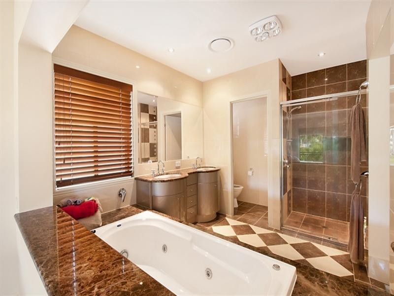 69 Nobby Parade, Miami QLD 4220