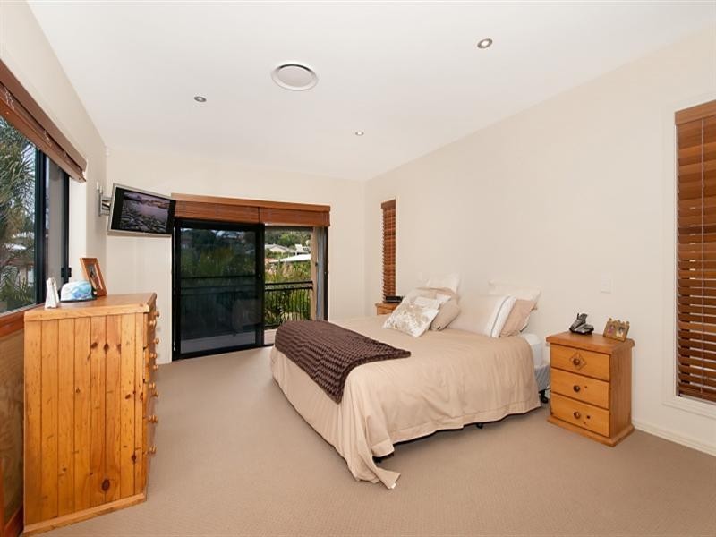 69 Nobby Parade, Miami QLD 4220