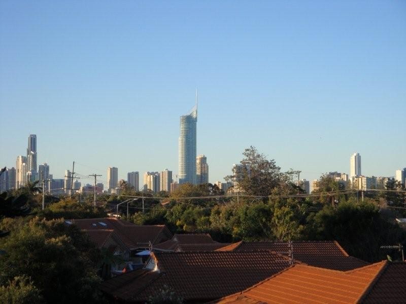 5/111 Rio Vista Boulevade, Broadbeach Waters QLD 4218