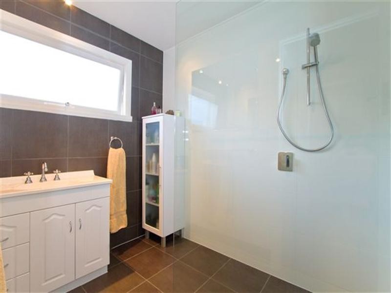 10 Winterhaven Key, Broadbeach Waters QLD 4218