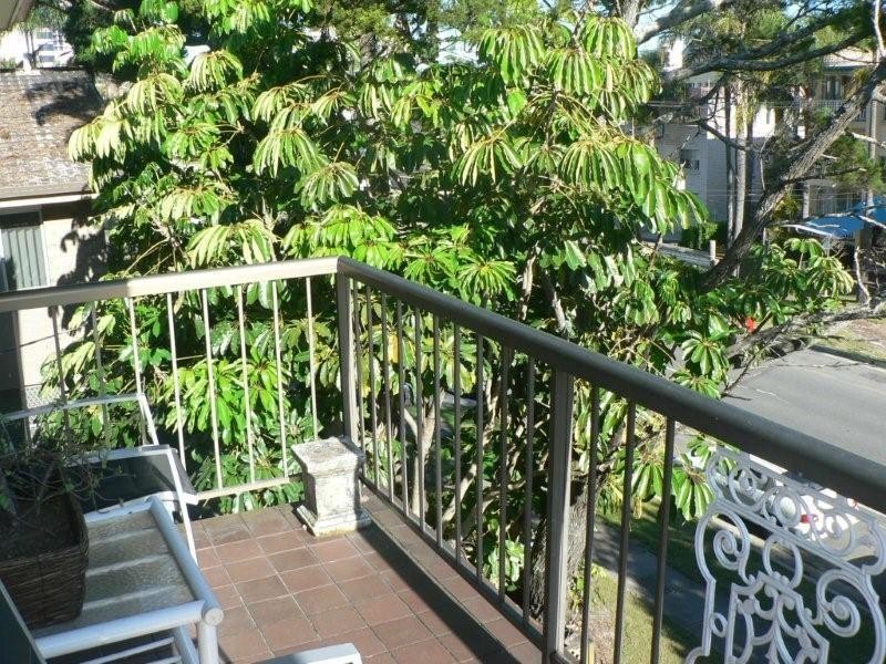 12/33 Monaco, Surfers Paradise QLD 4217