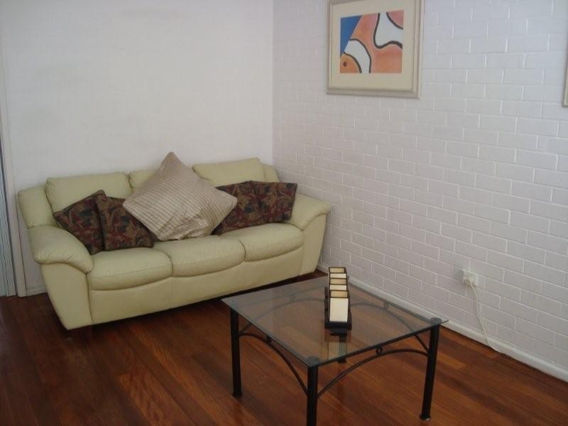 7/17 Stanhill Drive, Chevron Island QLD 4217