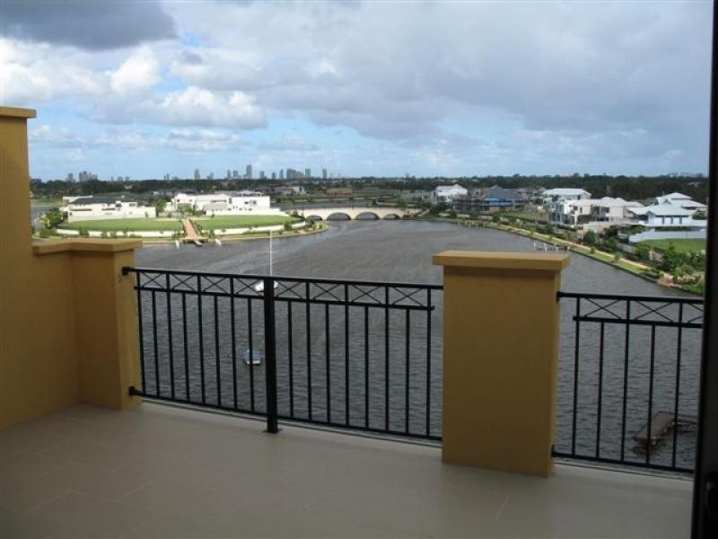 58/3030 The Boulevard, Carrara QLD 4211