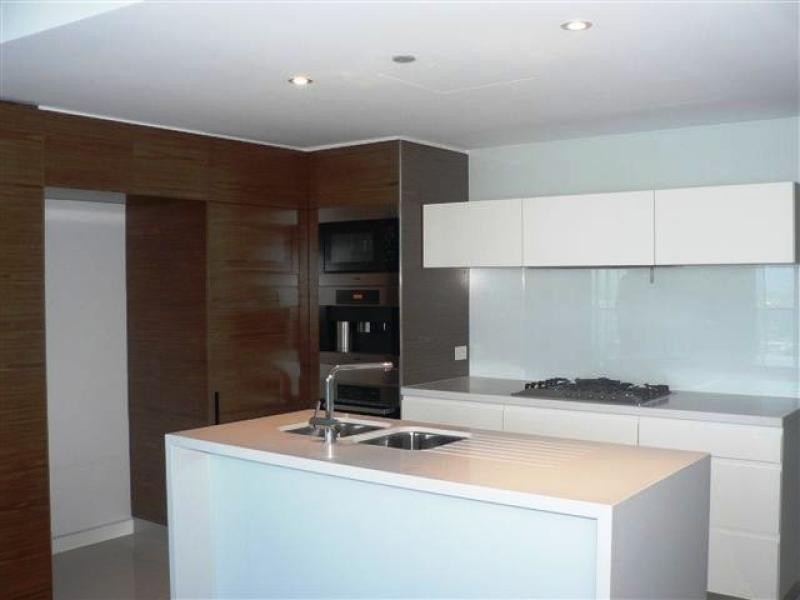 3401 Oracle Boulevard, Broadbeach QLD 4218