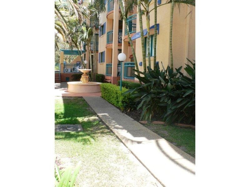 39/11-17 Philip Avenue, Broadbeach QLD 4218