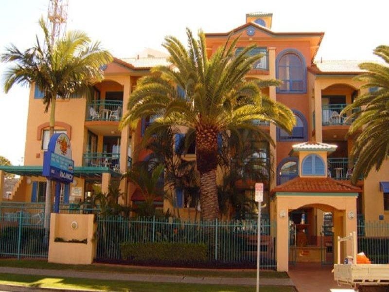 39/11-17 Philip Avenue, Broadbeach QLD 4218