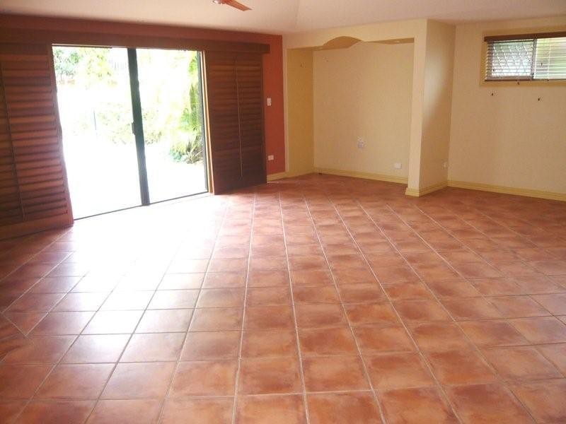 24 Alfred Street, Mermaid Beach QLD 4218