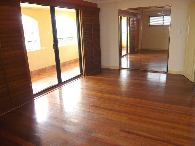 24 Alfred Street, Mermaid Beach QLD 4218