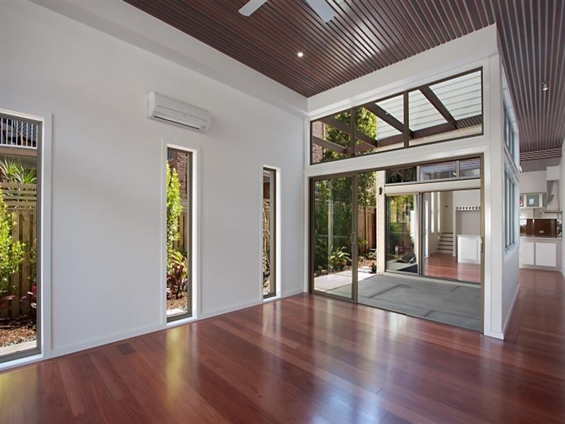 1 and 2/8 Stephens Street, Burleigh Heads QLD 4220