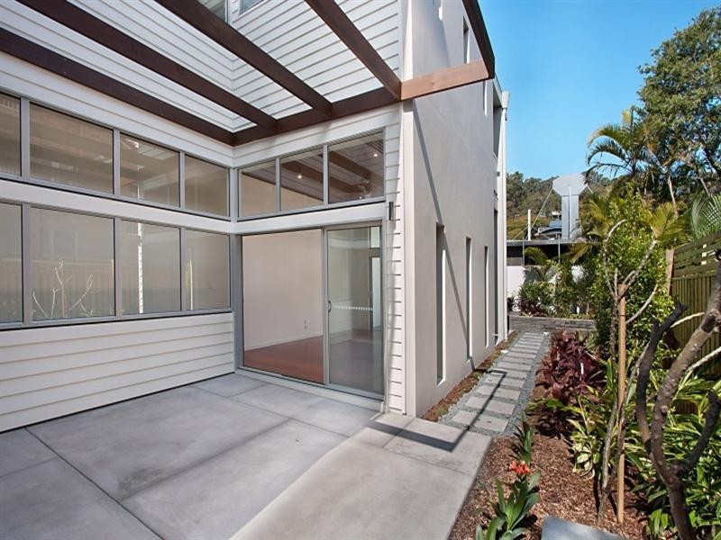 1 and 2/8 Stephens Street, Burleigh Heads QLD 4220