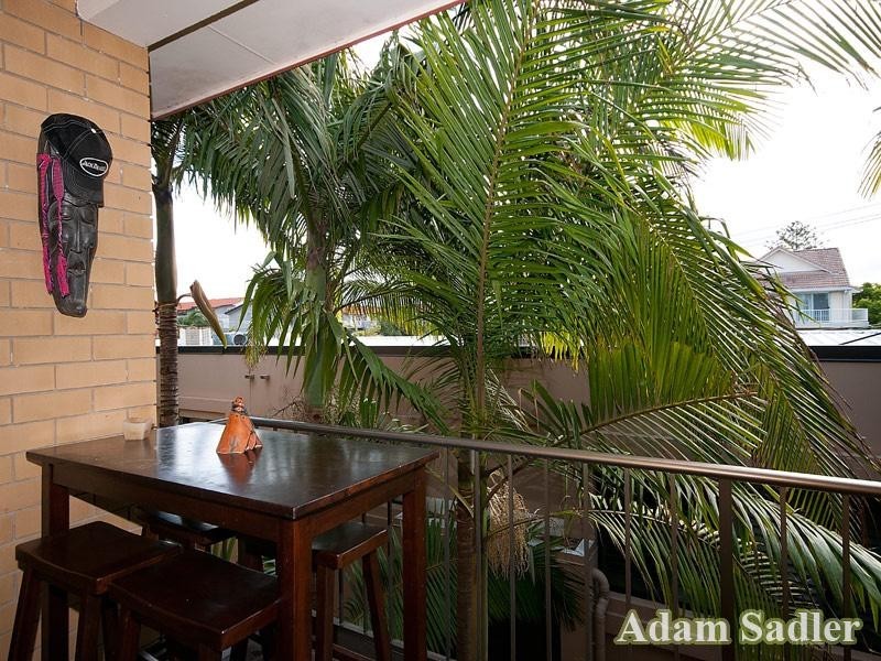 6 ‘Kona Court’, 23 Australia Avenue, Broadbeach QLD 4218