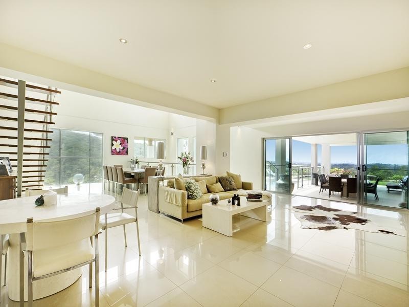 219 Crane Crescent, Nerang QLD 4211