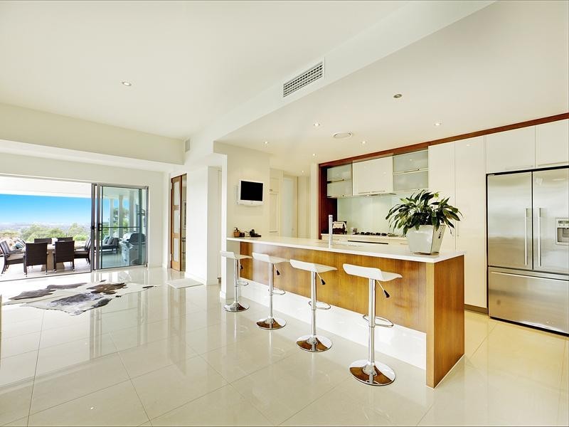 219 Crane Crescent, Nerang QLD 4211