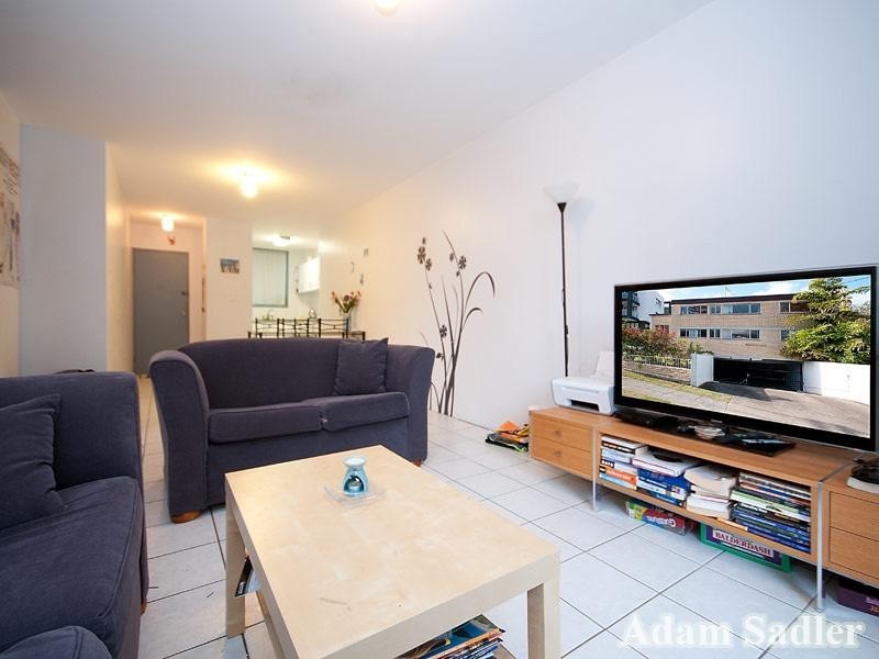 1 ‘Athena’, 21 First Avenue, Broadbeach QLD 4218