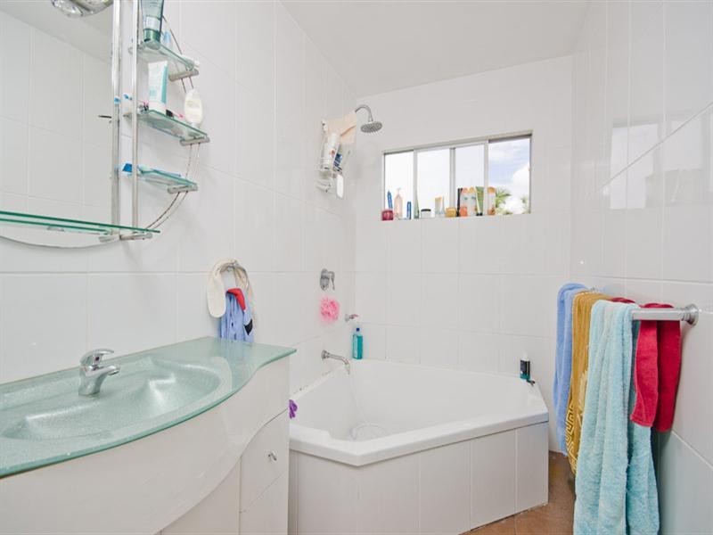 18 Sarasota Key, Broadbeach Waters QLD 4218