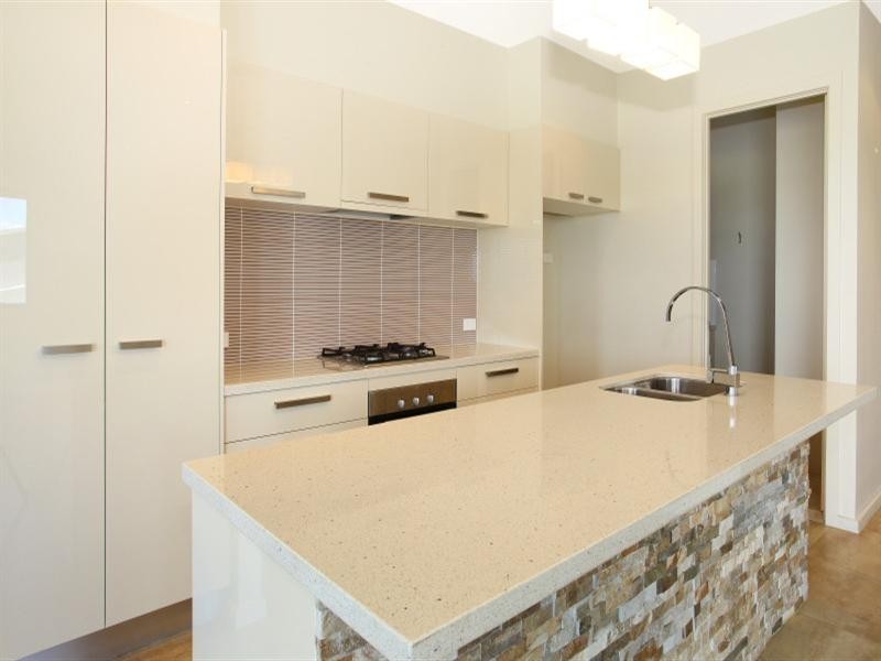 6/5056 Emerald Island Drive, Carrara QLD 4211