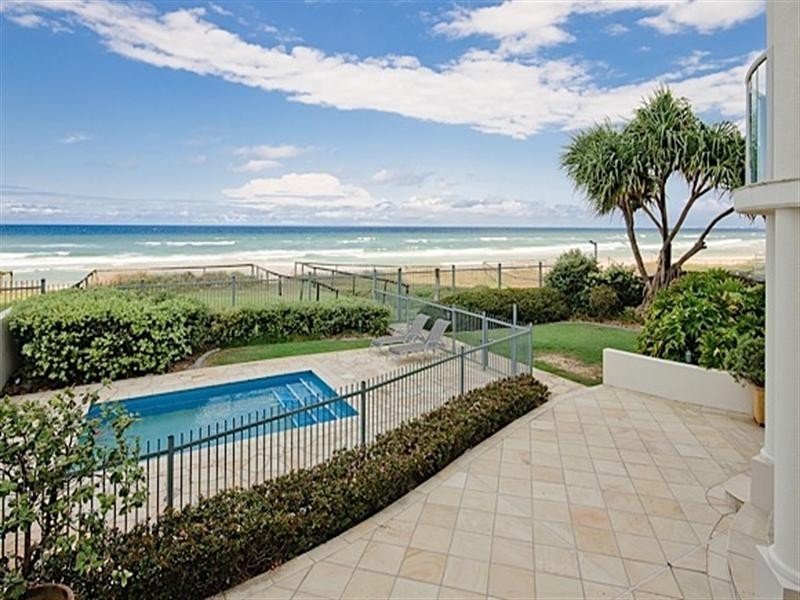 Beach House 3 ‘La Sabbia’. 74 Old Burleigh Road, Surfers Paradise QLD 4217