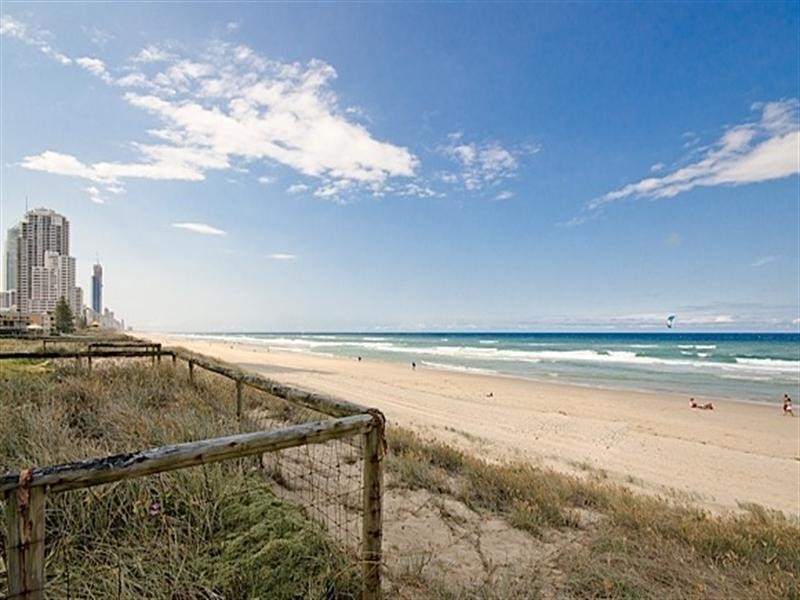 Beach House 3 ‘La Sabbia’. 74 Old Burleigh Road, Surfers Paradise QLD 4217