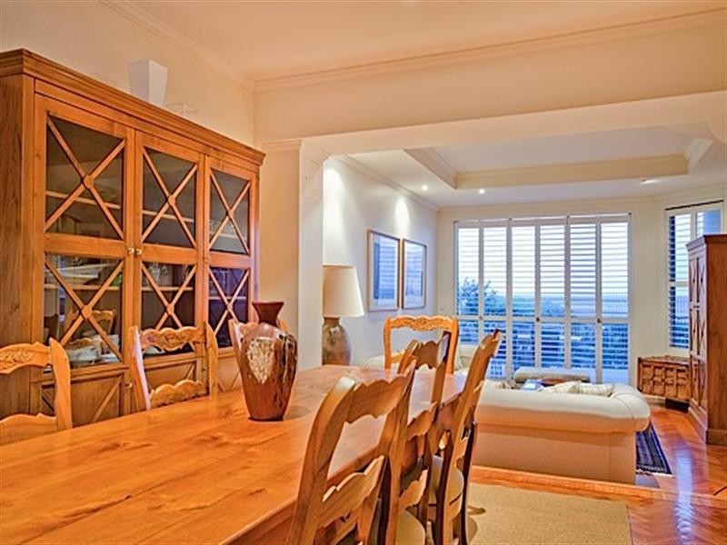 Beach House 3 ‘La Sabbia’. 74 Old Burleigh Road, Surfers Paradise QLD 4217