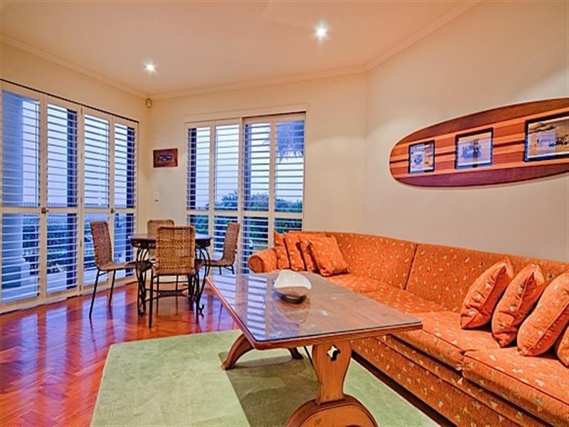 Beach House 3 ‘La Sabbia’. 74 Old Burleigh Road, Surfers Paradise QLD 4217