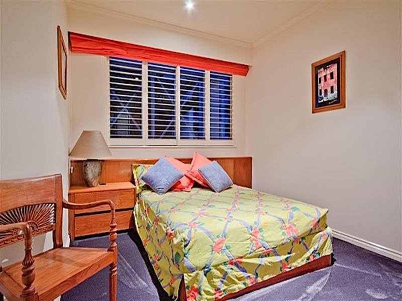 Beach House 3 ‘La Sabbia’. 74 Old Burleigh Road, Surfers Paradise QLD 4217