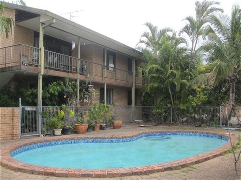 3/9 Christina Court, Mermaid Waters QLD 4218