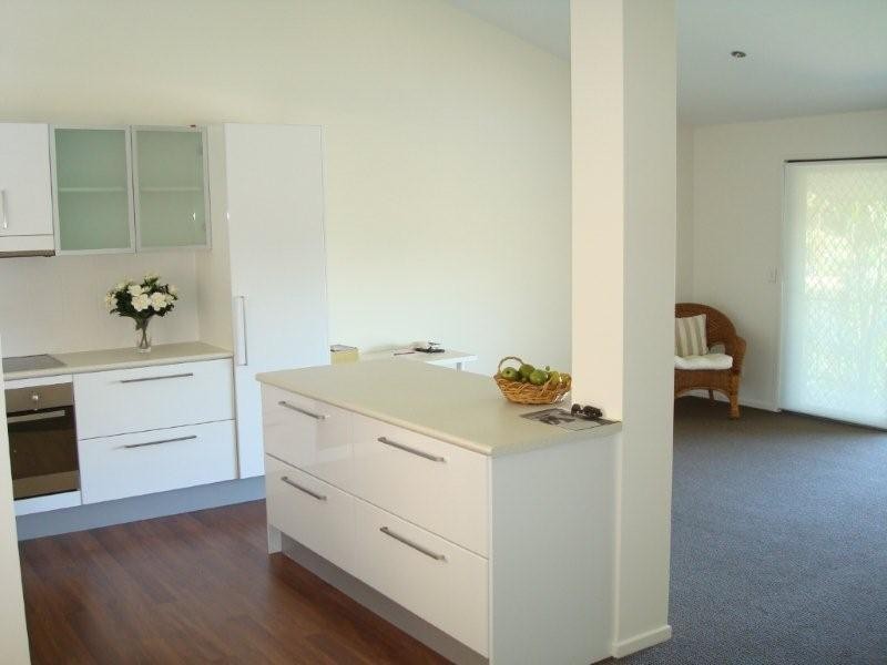 6/53 Hooker Boulevard, Broadbeach Waters QLD 4218