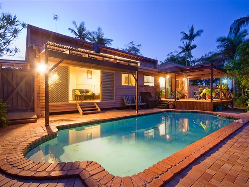 5 Kurrambee Avenue, Ashmore QLD 4214