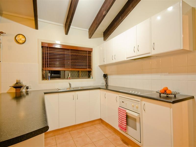 5 Kurrambee Avenue, Ashmore QLD 4214