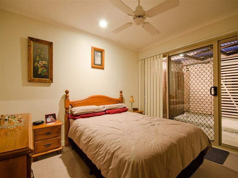 5 Kurrambee Avenue, Ashmore QLD 4214