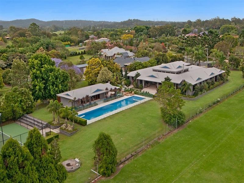 23 Maryland Avenue, Carrara QLD 4211