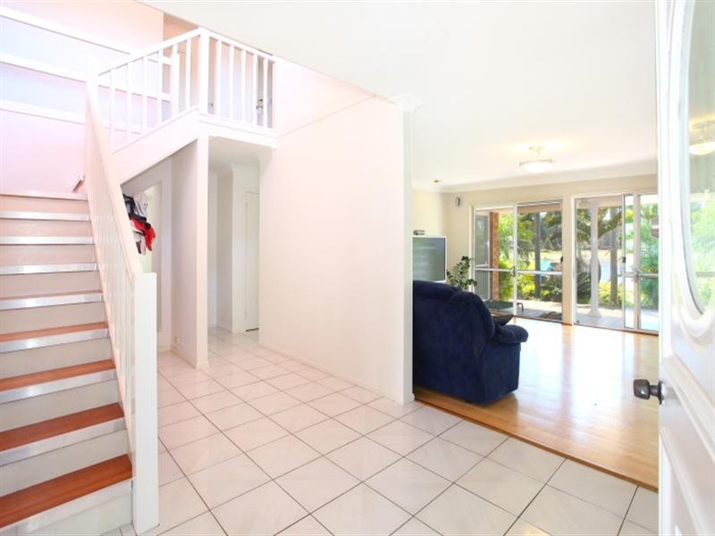 103 Cabana Boulevard, Benowa QLD 4217